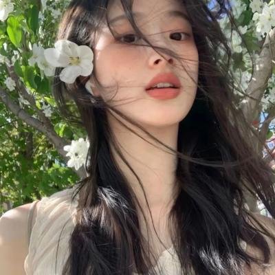 阳光小美女 封面
